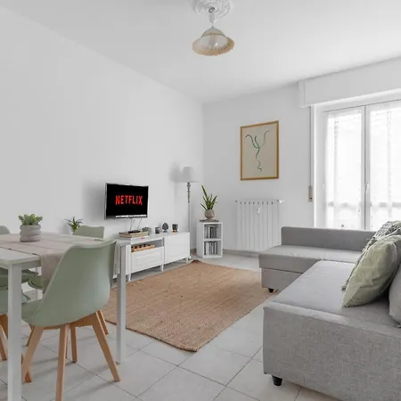 Casa Sibilla - Balcony Apartment, 7min Linate & Arena, Fast Wifi Apartment *