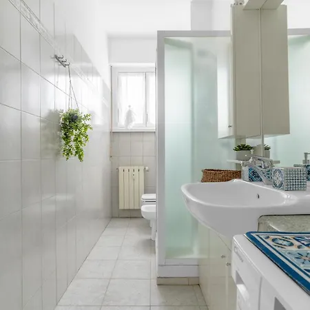 Casa Sibilla - Balcony Apartment, 7min Linate & Arena, Fast Wifi * Mailand